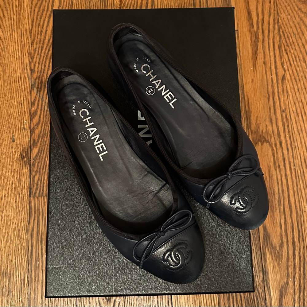 Chanel Ballet Flats 36.5 - Picture 2 of 9